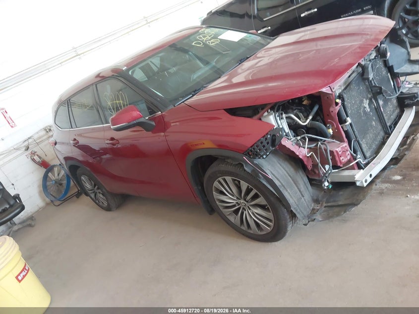 TOYOTA HIGHLANDER - zdjęcie 13