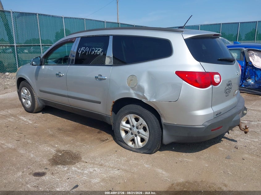 2010 CHEVROLET TRAVERSE auction photo 3
