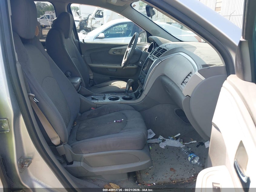 2010 CHEVROLET TRAVERSE auction photo 5