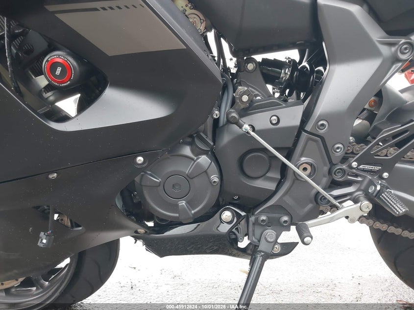 YAMAHA YZFR7 2025