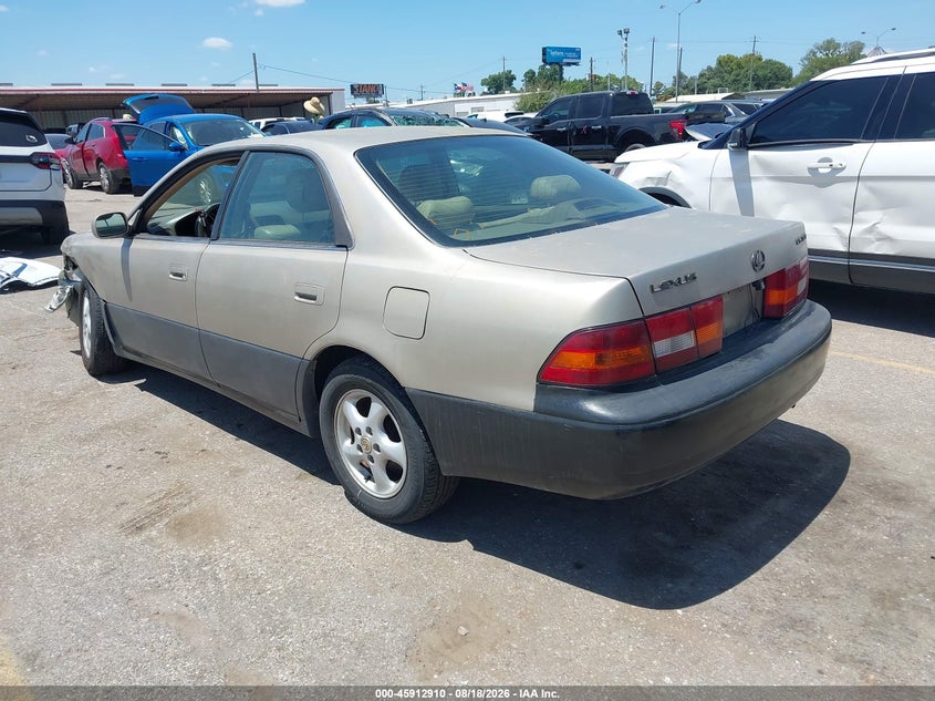 1999 LEXUS ES 300 auction photo 3