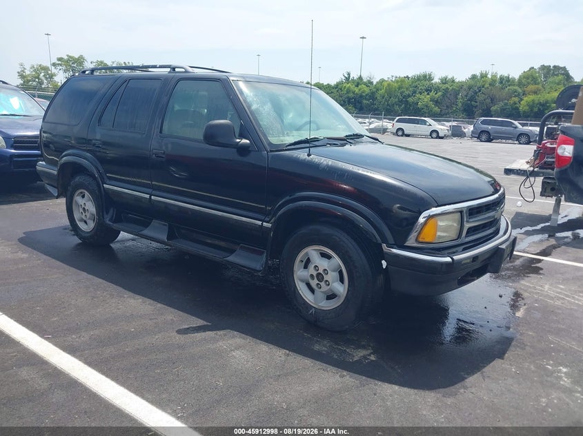 1997 CHEVROLET BLAZER auction photo 1