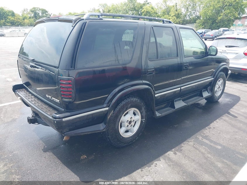 1997 CHEVROLET BLAZER auction photo 4