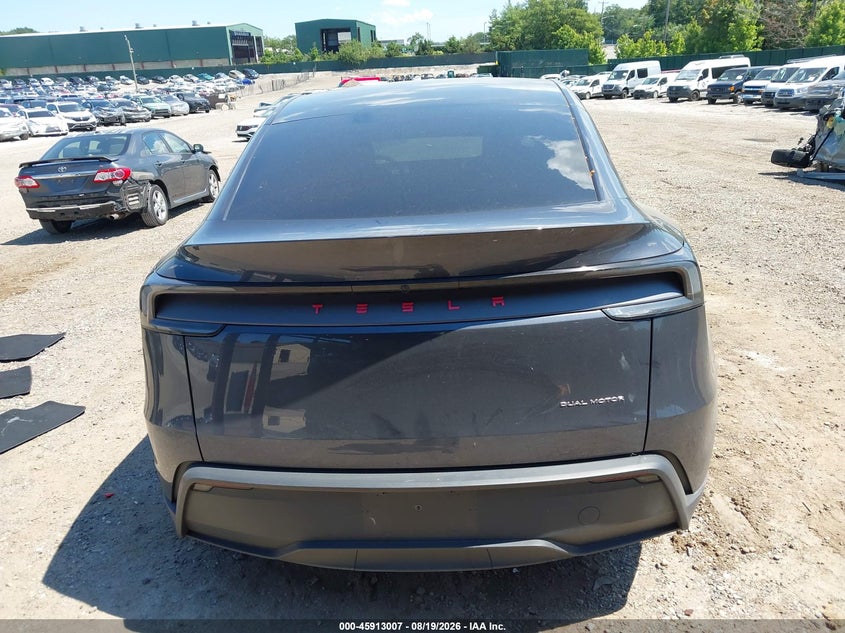 TESLA MODEL Y - zdjęcie 16