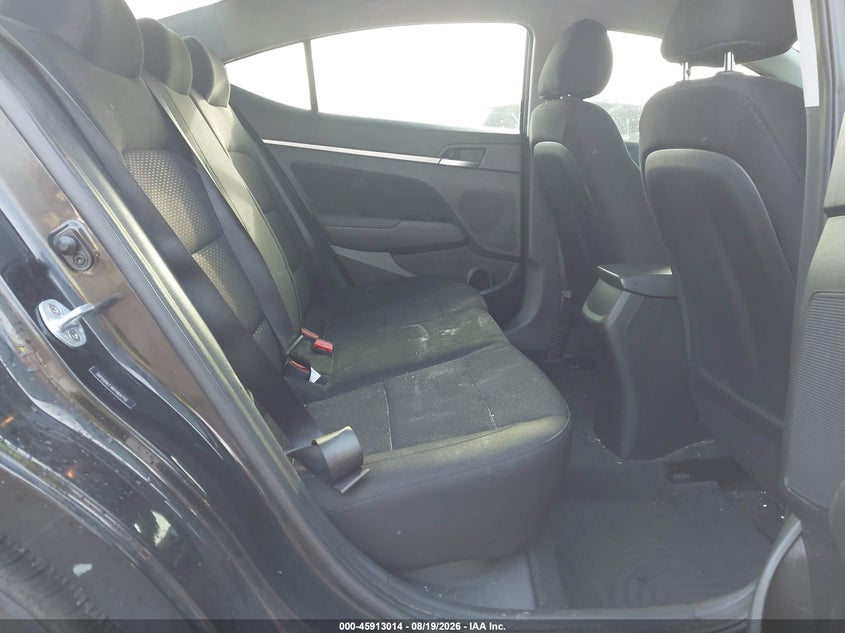 صورة 8 - HYUNDAI ELANTRA