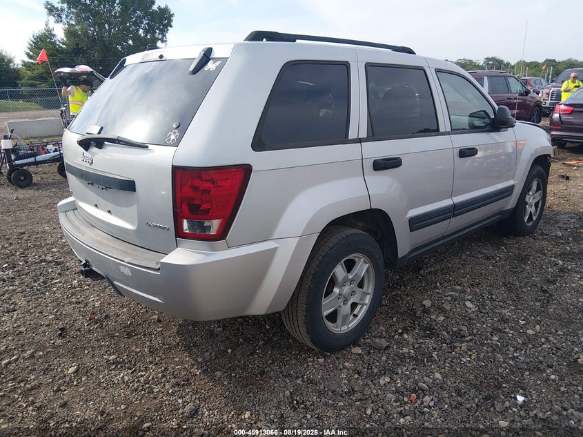 2005 JEEP GRAND CHEROKEE auction photo 4