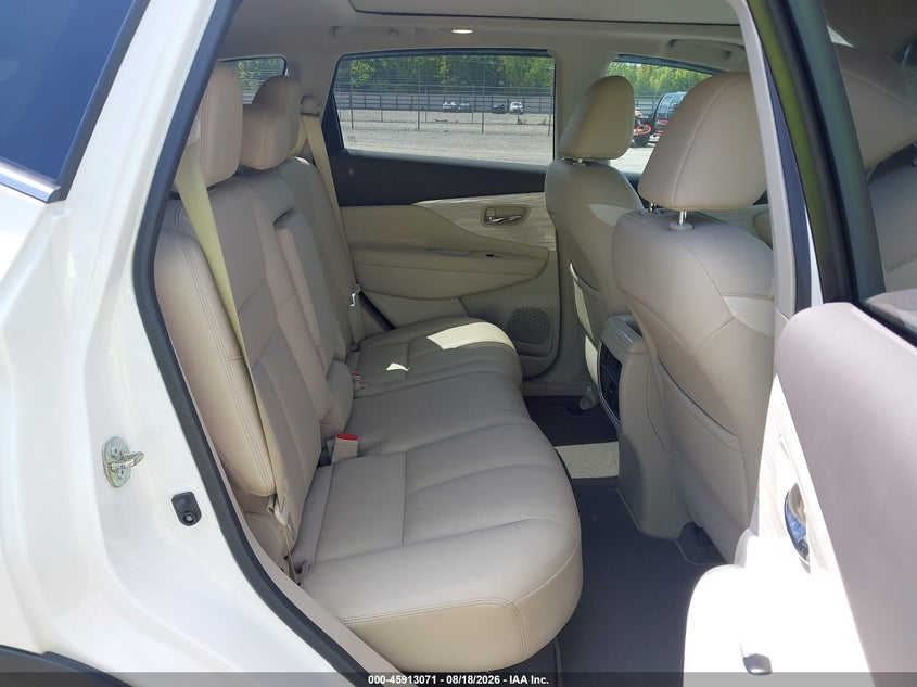 2017 NISSAN MURANO auction photo 8