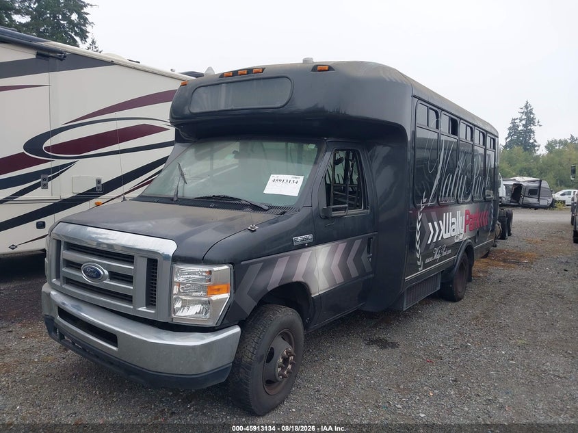 2011 FORD E-350 CUTAWAY auction photo 2