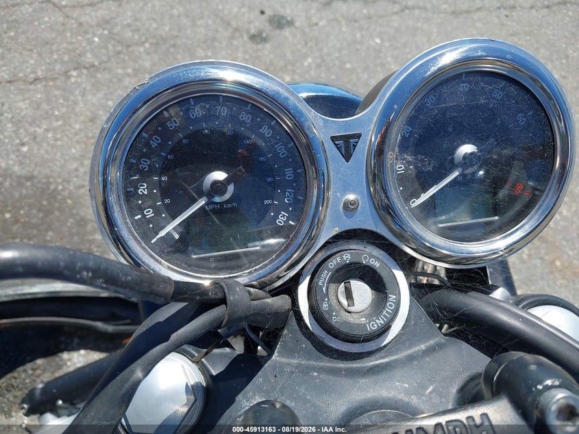 TRIUMPH BONNEVILLE 2018