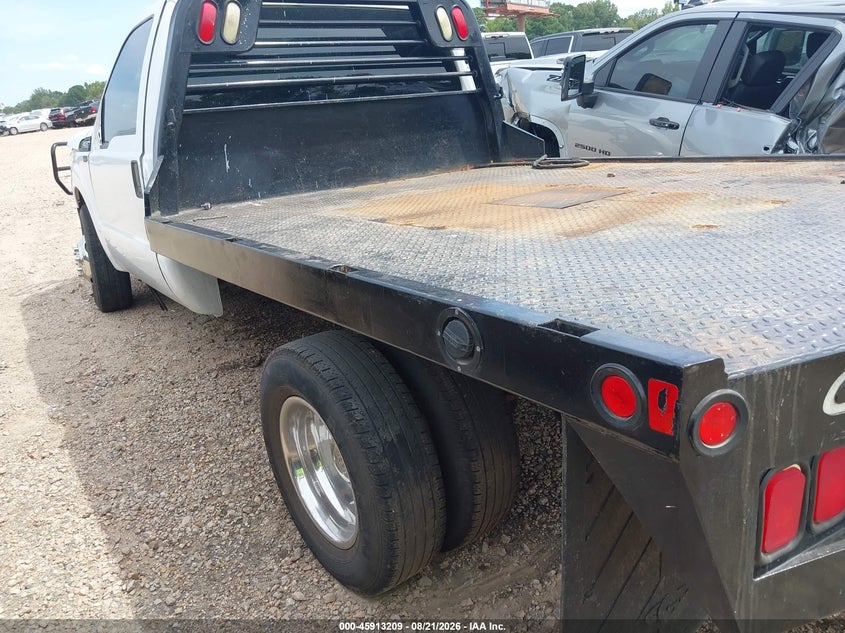 2012 FORD F-350 CHASSIS — zdjęcie 3