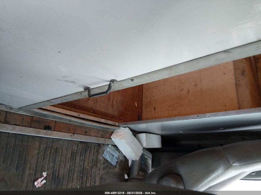 2005 CHEVROLET EXPRESS CUTAWAY auction photo 7
