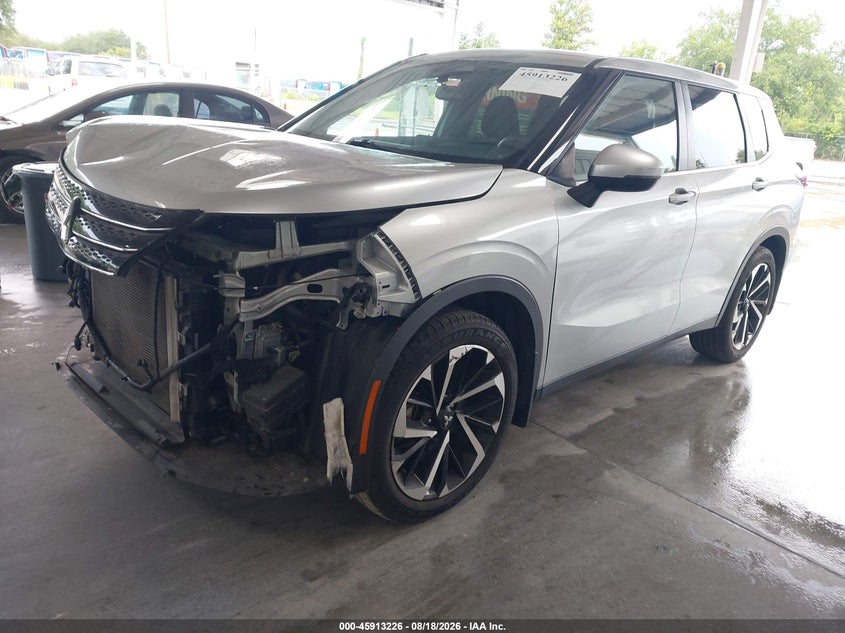 2022 MITSUBISHI OUTLANDER auction photo 2