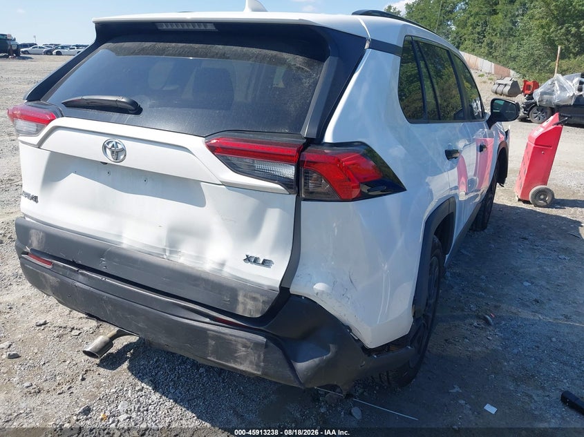 TOYOTA RAV4 - zdjęcie 4