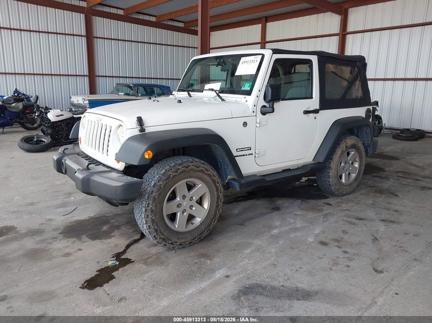 2010 Jeep Wrangler, Normal Wear & Tear, IAAI, VIN 1J4AA2D13AL177006 — photo 2