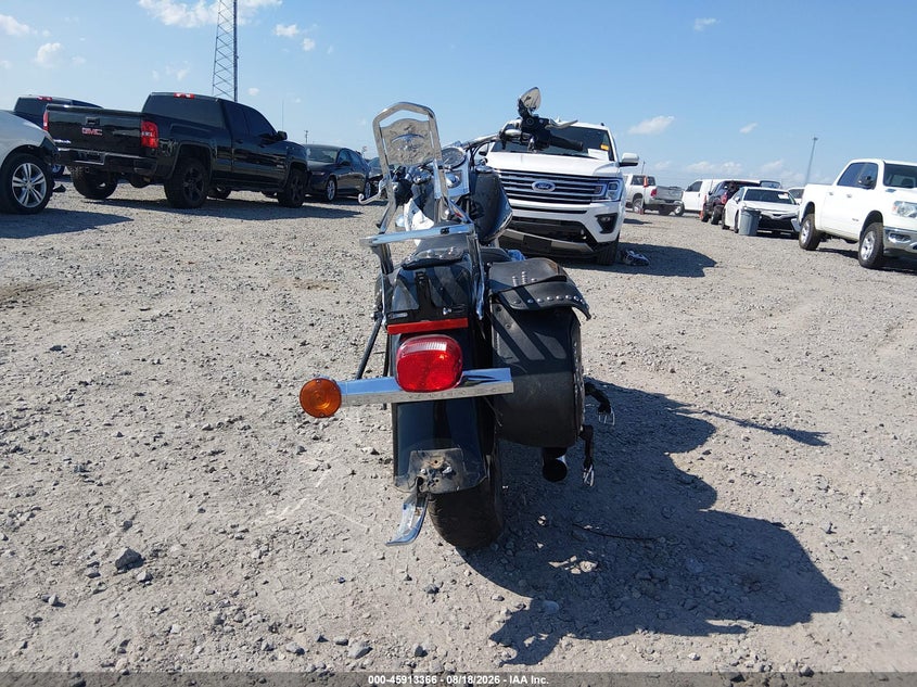 2002 HARLEY-DAVIDSON FLSTC auction photo 6