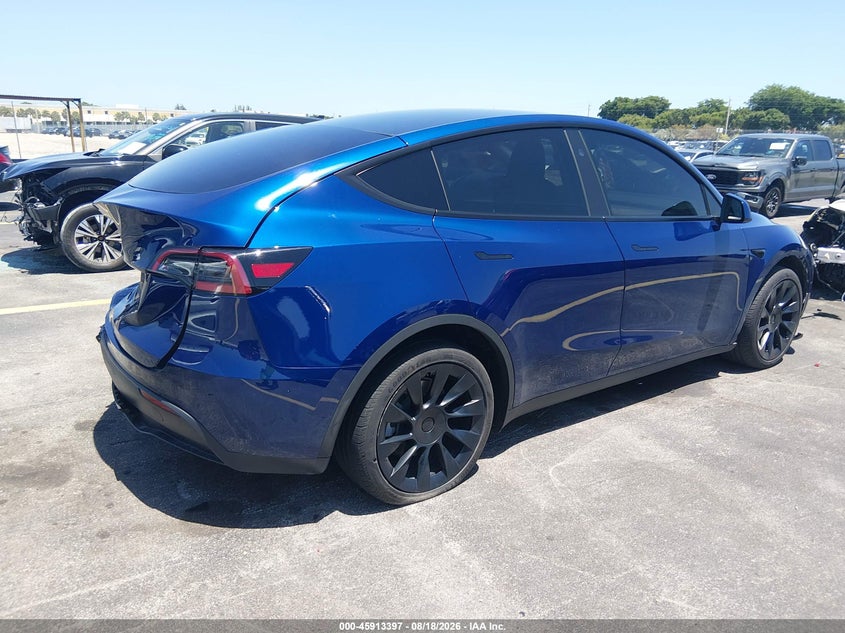 2025 TESLA MODEL Y LONG RANGE DUAL MOTOR REAR-WHEEL DRIVE · Фото 4