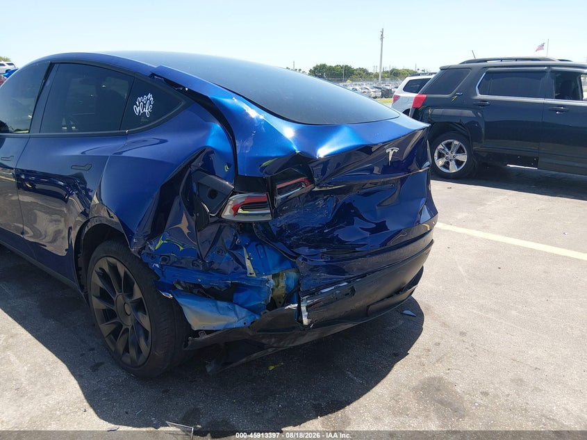 2025 TESLA MODEL Y LONG RANGE DUAL MOTOR REAR-WHEEL DRIVE · Фото 6