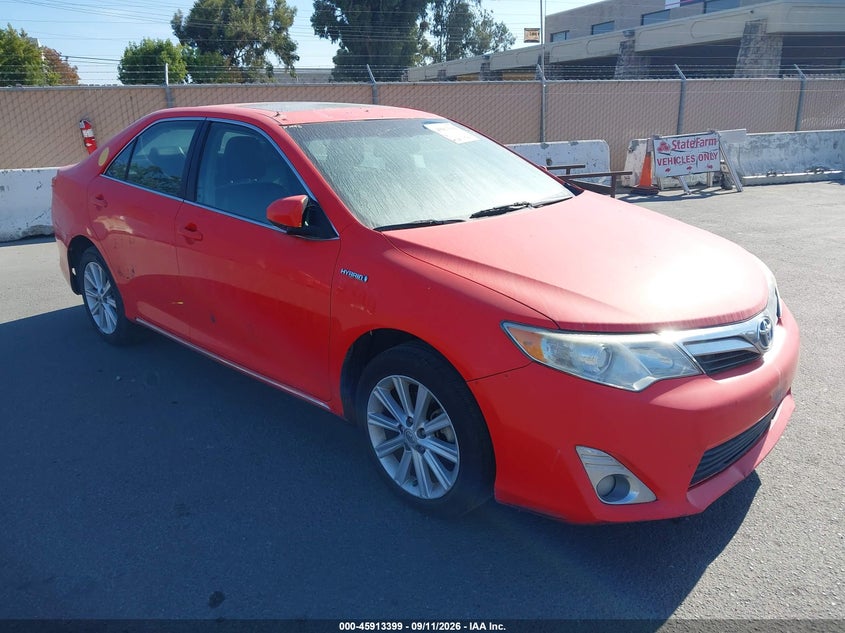 2013 TOYOTA CAMRY HYBRID auction photo 1