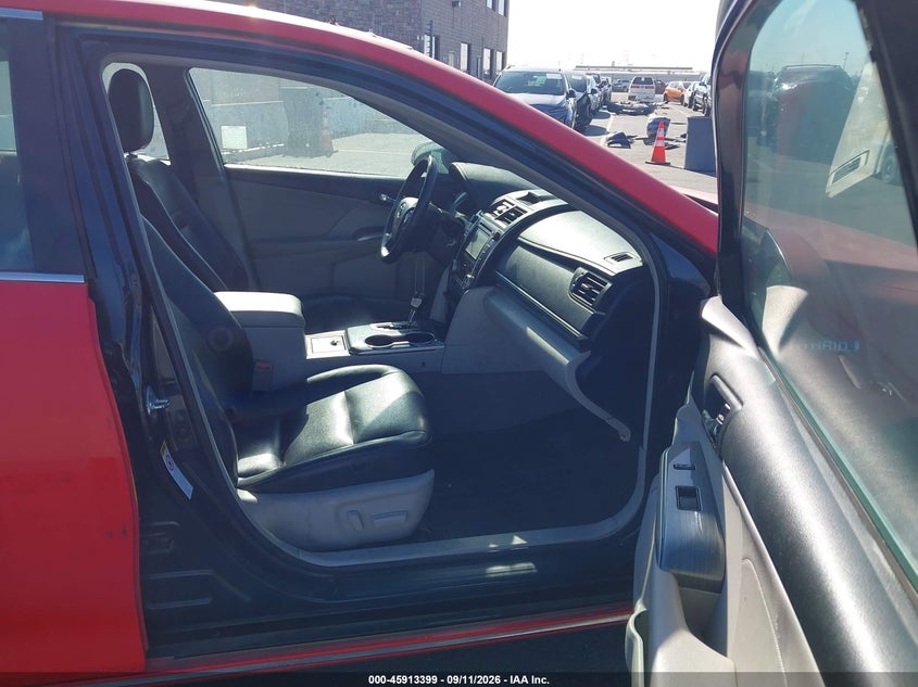 2013 TOYOTA CAMRY HYBRID auction photo 5