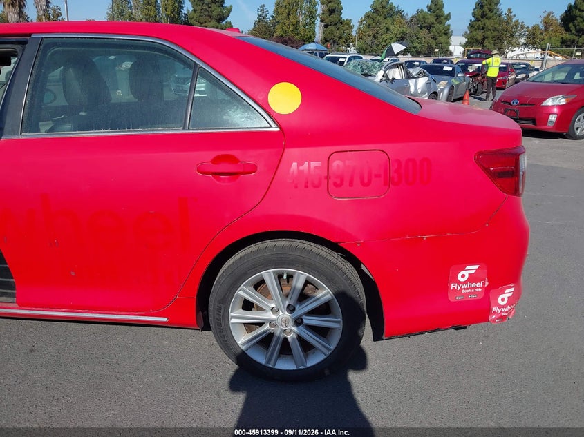 2013 TOYOTA CAMRY HYBRID auction photo 6