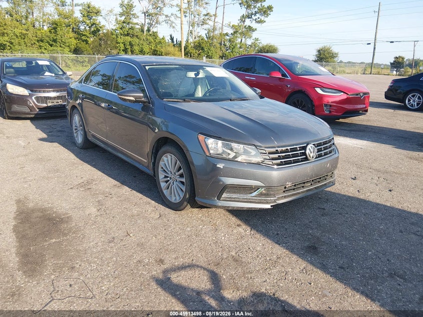 2017 VOLKSWAGEN PASSAT auction photo 1