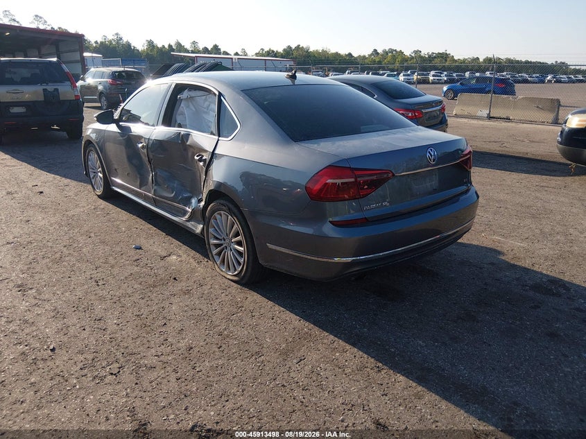 2017 VOLKSWAGEN PASSAT auction photo 3