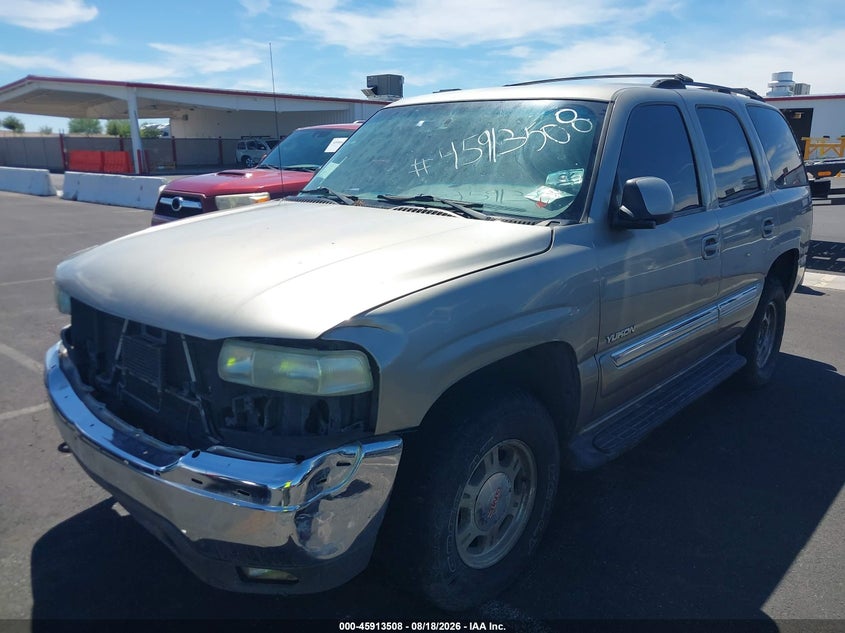 2002 GMC YUKON auction photo 2