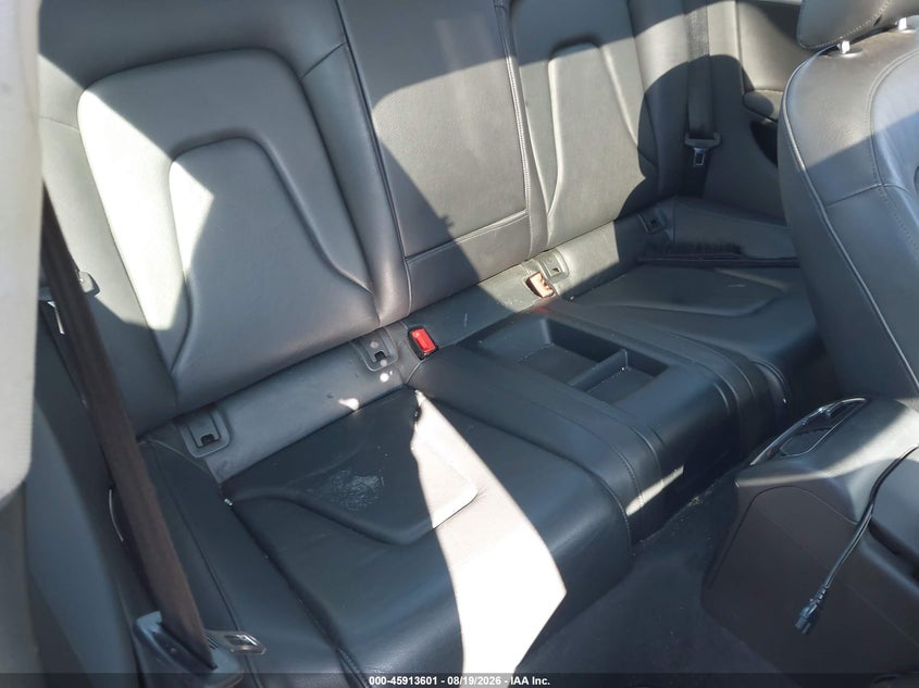 2012 AUDI A5 auction photo 8