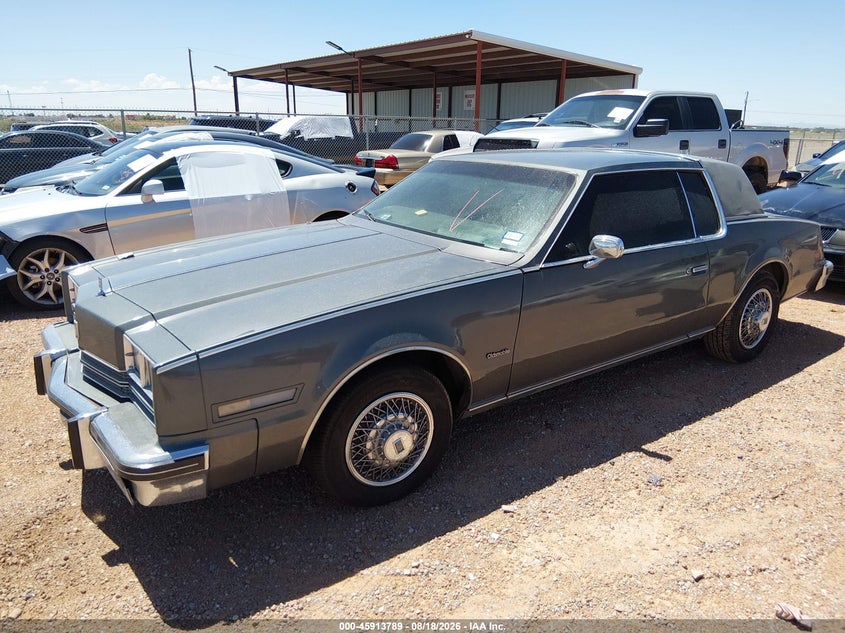 1985 OLDSMOBILE TORONADO auction photo 2