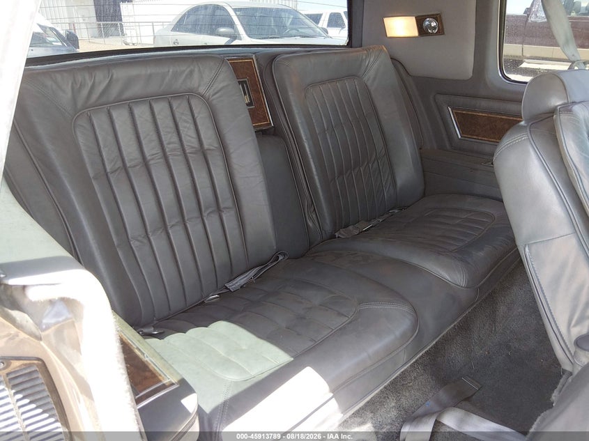 1985 OLDSMOBILE TORONADO auction photo 8