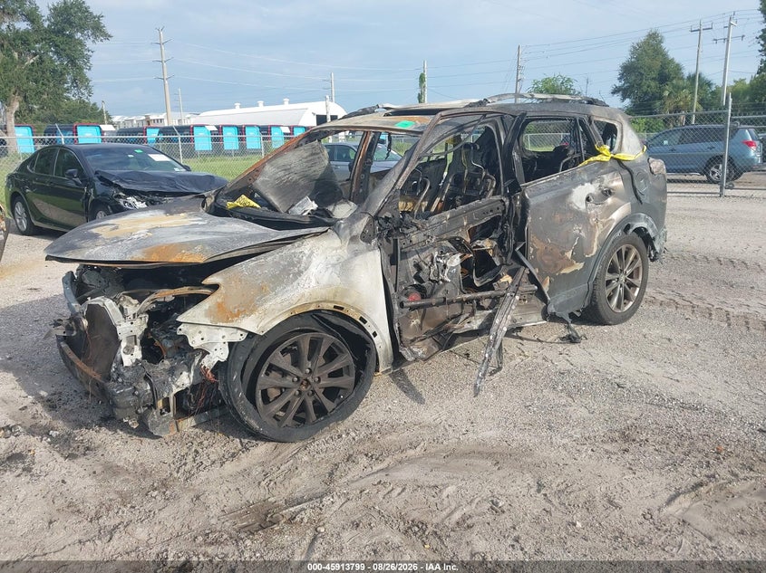 2018 TOYOTA RAV4 auction photo 2