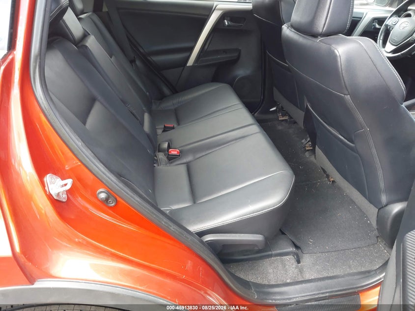 2015 TOYOTA RAV4 auction photo 8