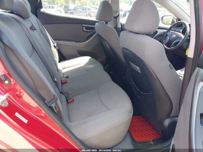 HYUNDAI ELANTRA 2015 VIN KMHDH4AE0FU377467