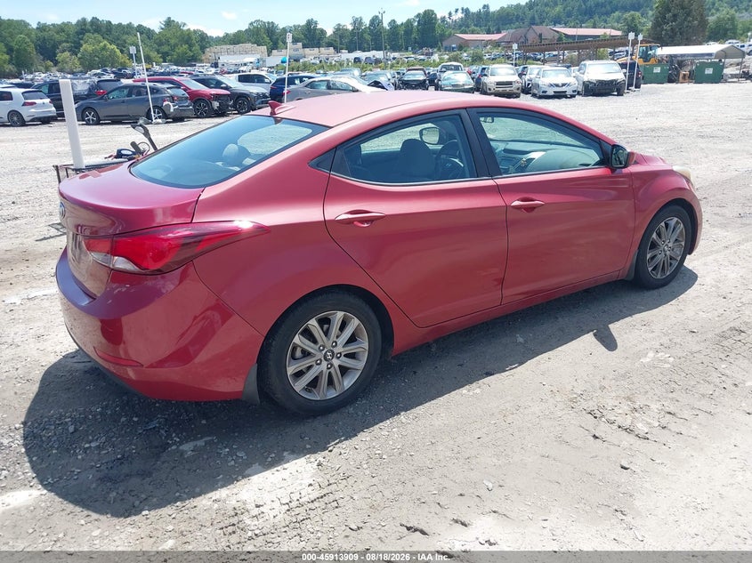 2015 HYUNDAI ELANTRA auction photo 4