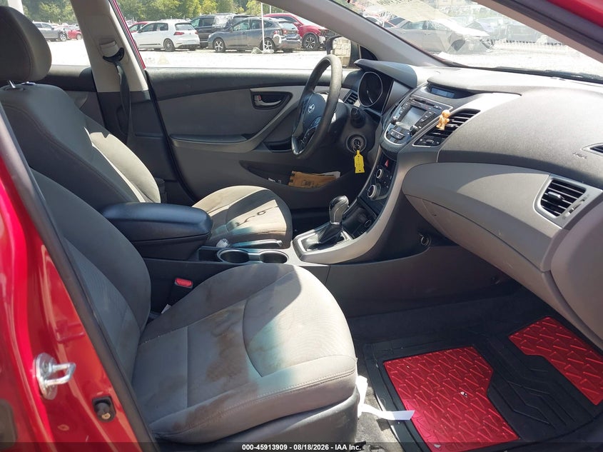 2015 HYUNDAI ELANTRA auction photo 5
