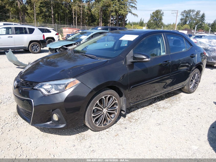 2015 Toyota Corolla, Right Front, IAAI, VIN 2T1BURHE8FC255432 — photo 2