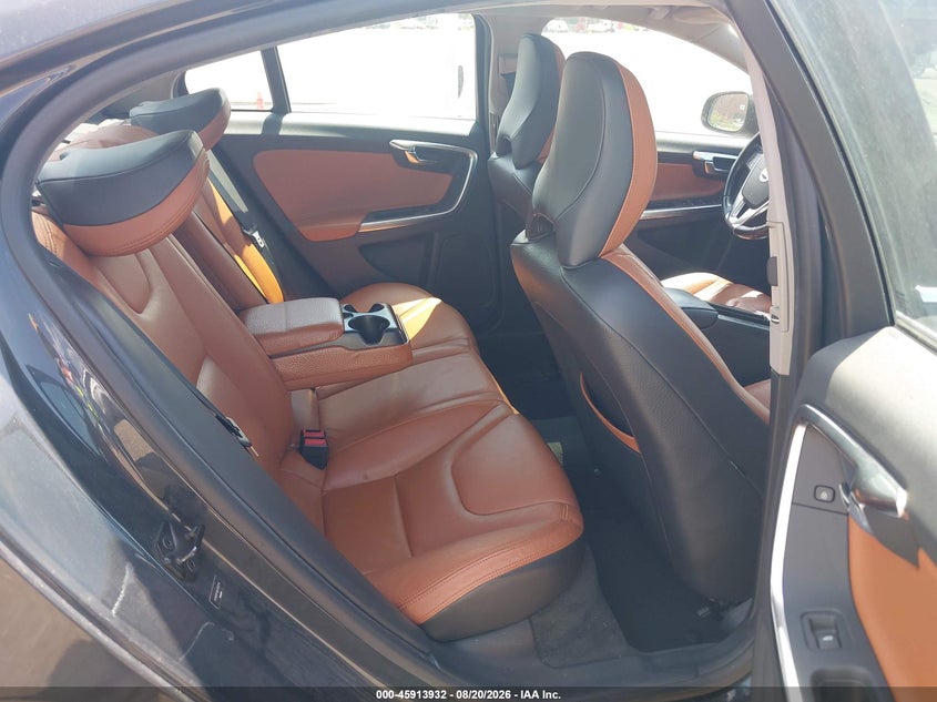 2012 VOLVO S60 auction photo 8