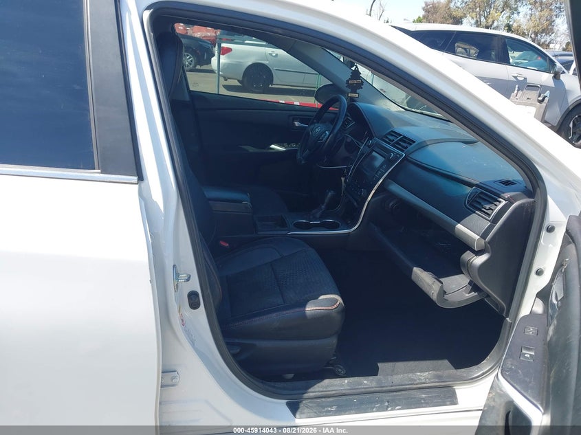 2015 TOYOTA CAMRY auction photo 5