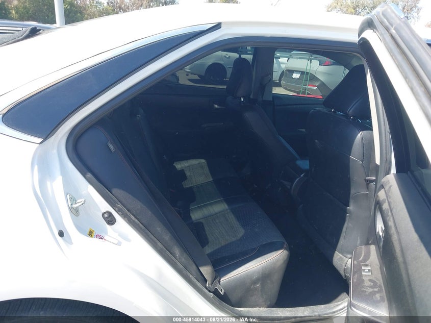 2015 TOYOTA CAMRY auction photo 8