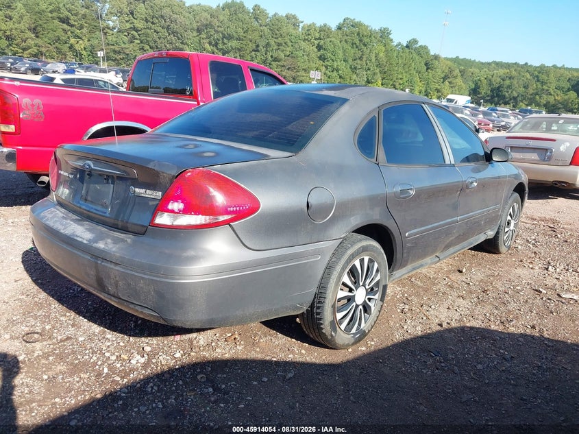 2004 FORD TAURUS auction photo 4