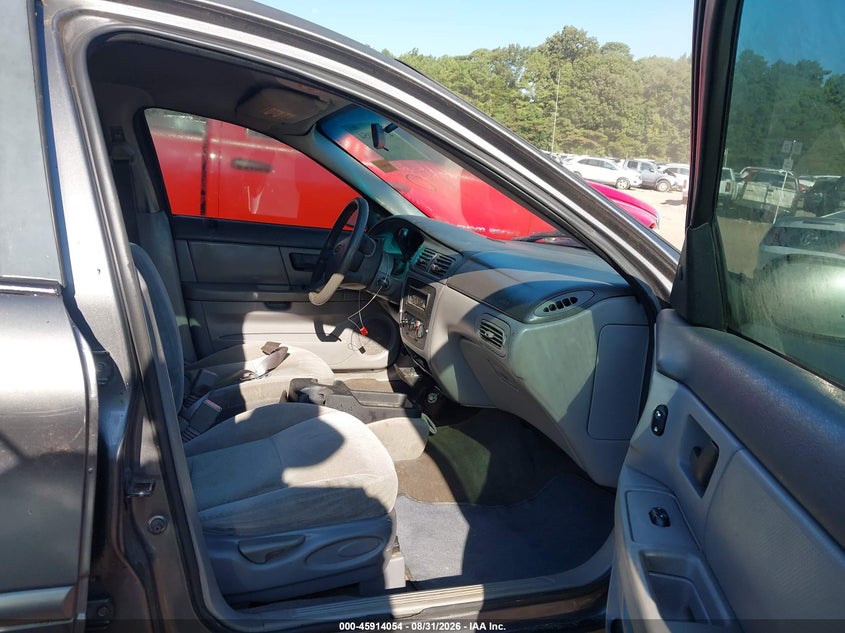 2004 FORD TAURUS auction photo 5
