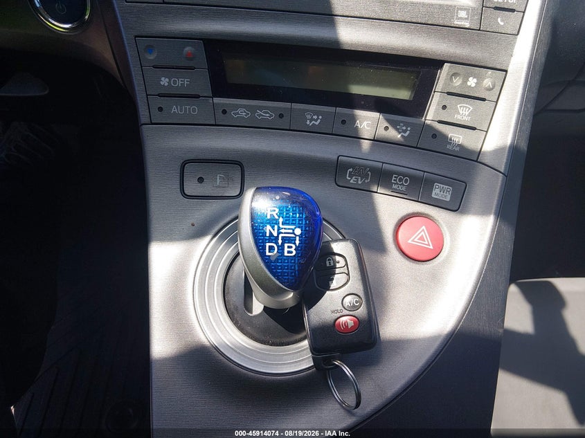 2014 TOYOTA PRIUS HATCHBACK 1.8L I-4 DOHC, VVT, 98HP