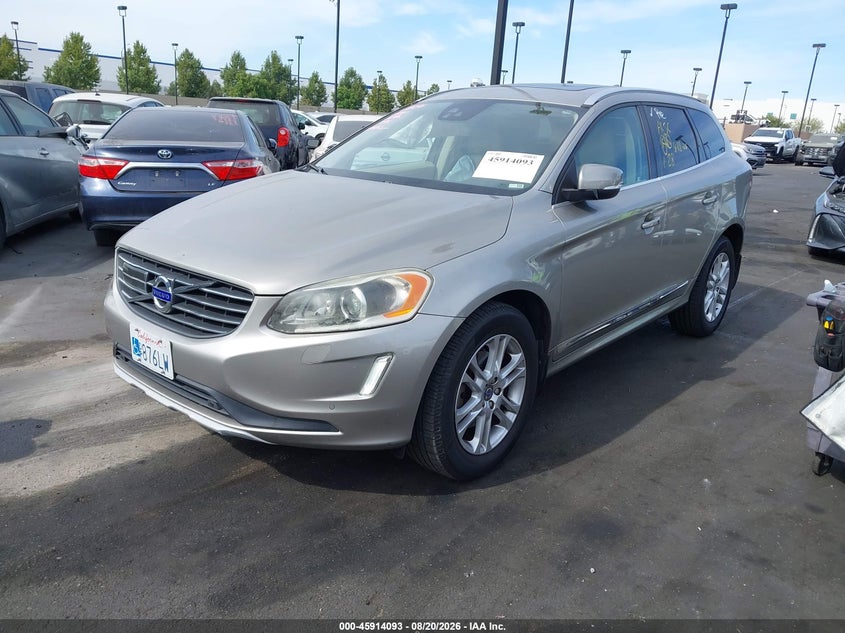 2016 Volvo XC60, Правый бок, IAAI, VIN YV440MDM6G2901469 — фото 2