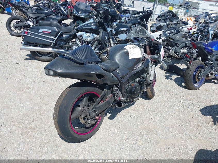 SUZUKI GSX1300 2004