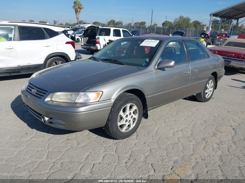 1999 Toyota Camry, Викрадення, IAAI, VIN 4T1BF28K2XU087679 — фото 2