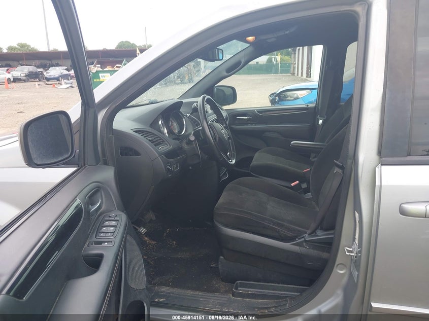 2015 DODGE GRAND CARAVAN auction photo 5