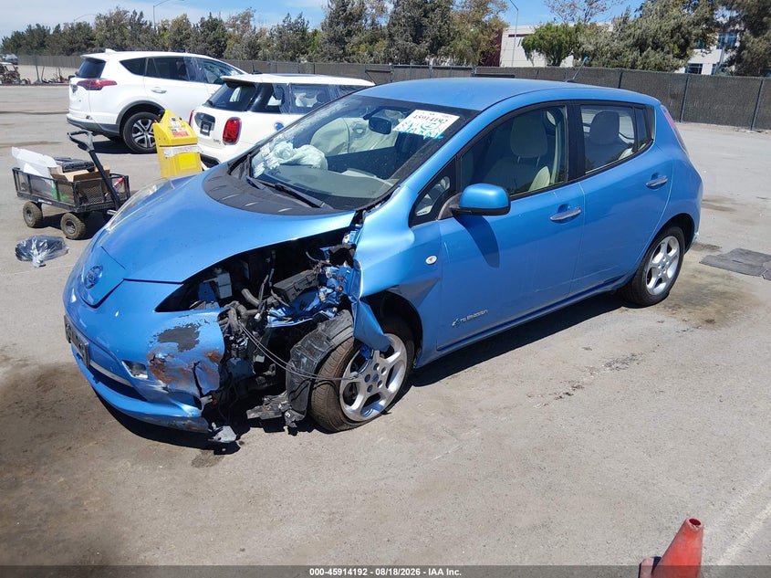 2012 Nissan Leaf, Перёд и зад, IAAI, VIN JN1AZ0CP2CT021375 — фото 2
