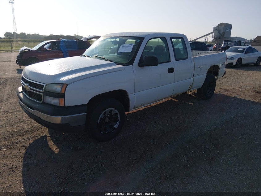 2006 CHEVROLET SILVERADO PICKUP 4.8L V-8 285HP