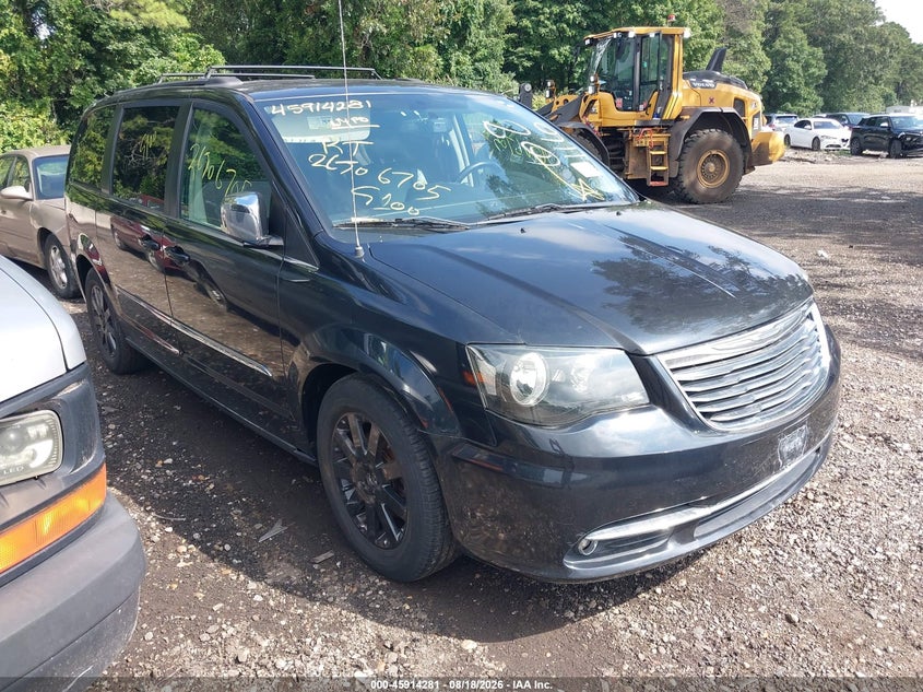 2011 CHRYSLER TOWN & COUNTRY auction photo 1