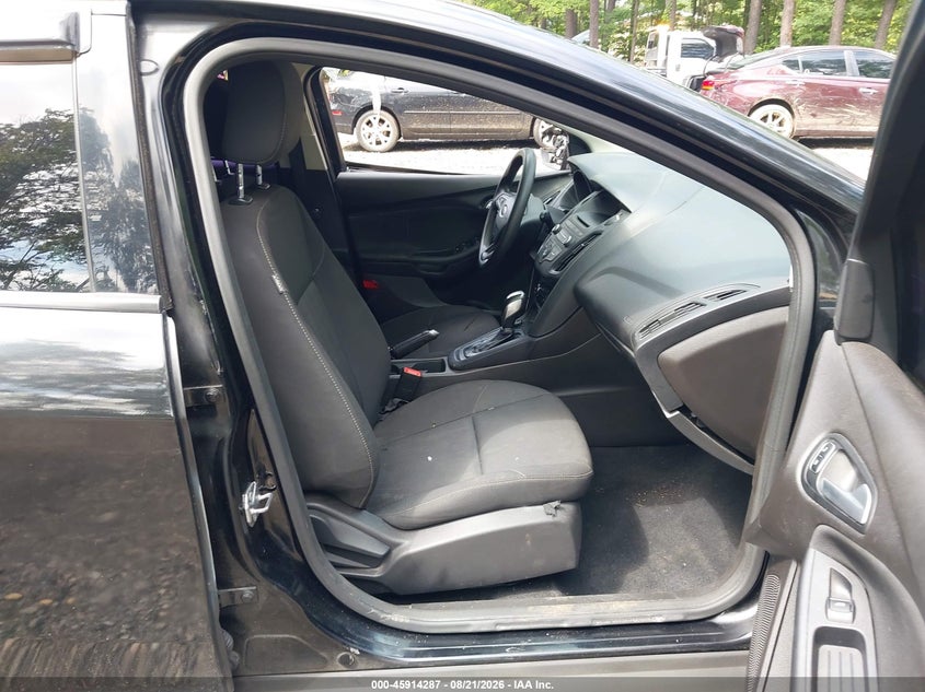FORD FOCUS 2016 VIN 1FADP3K22GL397500